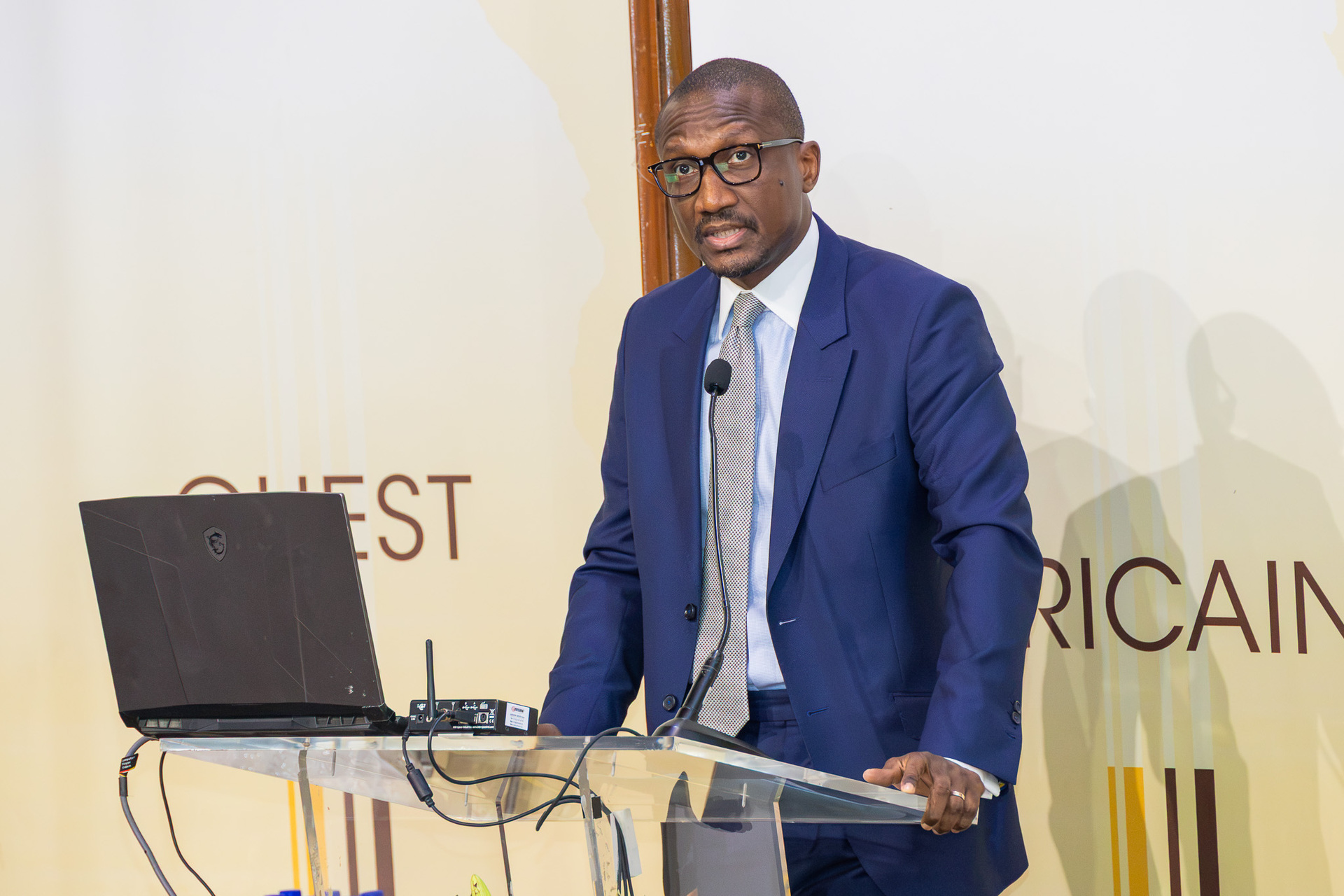 Présentation de Monsieur Mahamane Alassane Touré, Directeur Général du Financement de l'Économie, de la Stabilité et de l'Inclusion Financière