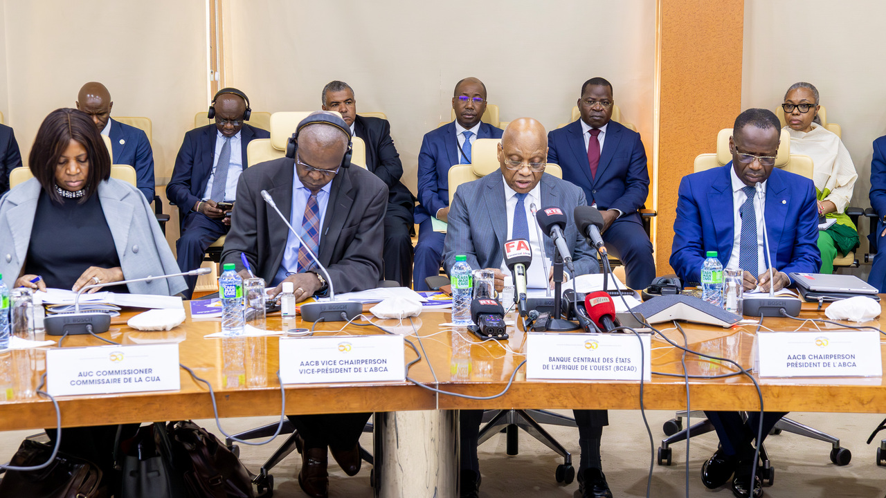 Allocution du Gouverneur Jean-Claude Kassi Brou lors de la cérémonie d’ouverture de la réunion ordinaire du Bureau de l’ABCA, tenue le 7 mai 2026 au Siège de la BCEAO à Dakar